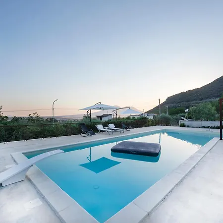 Grotta Dell'olio Bed & Breakfast Sarno